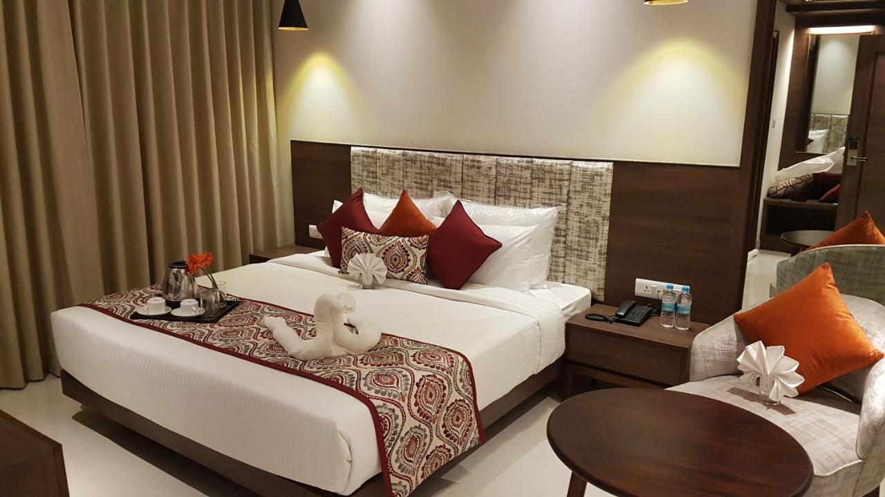 Hotel Sumaditya Jaipur Extérieur photo