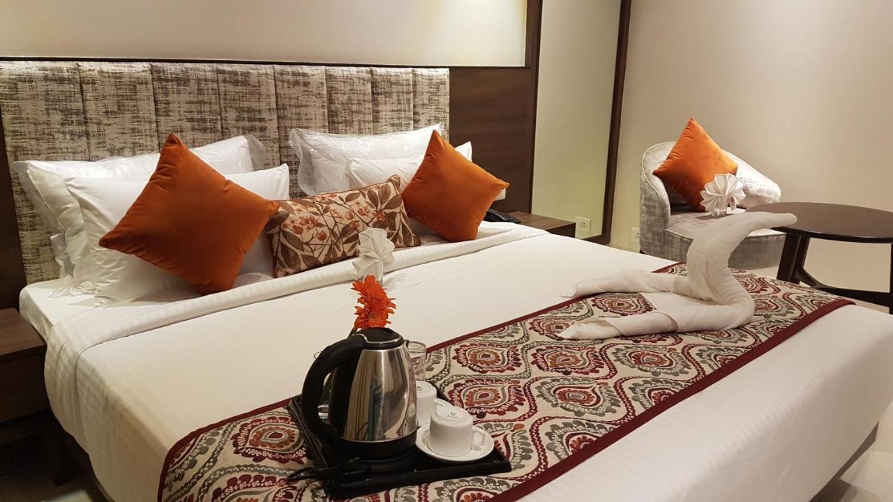 Hotel Sumaditya Jaipur Extérieur photo